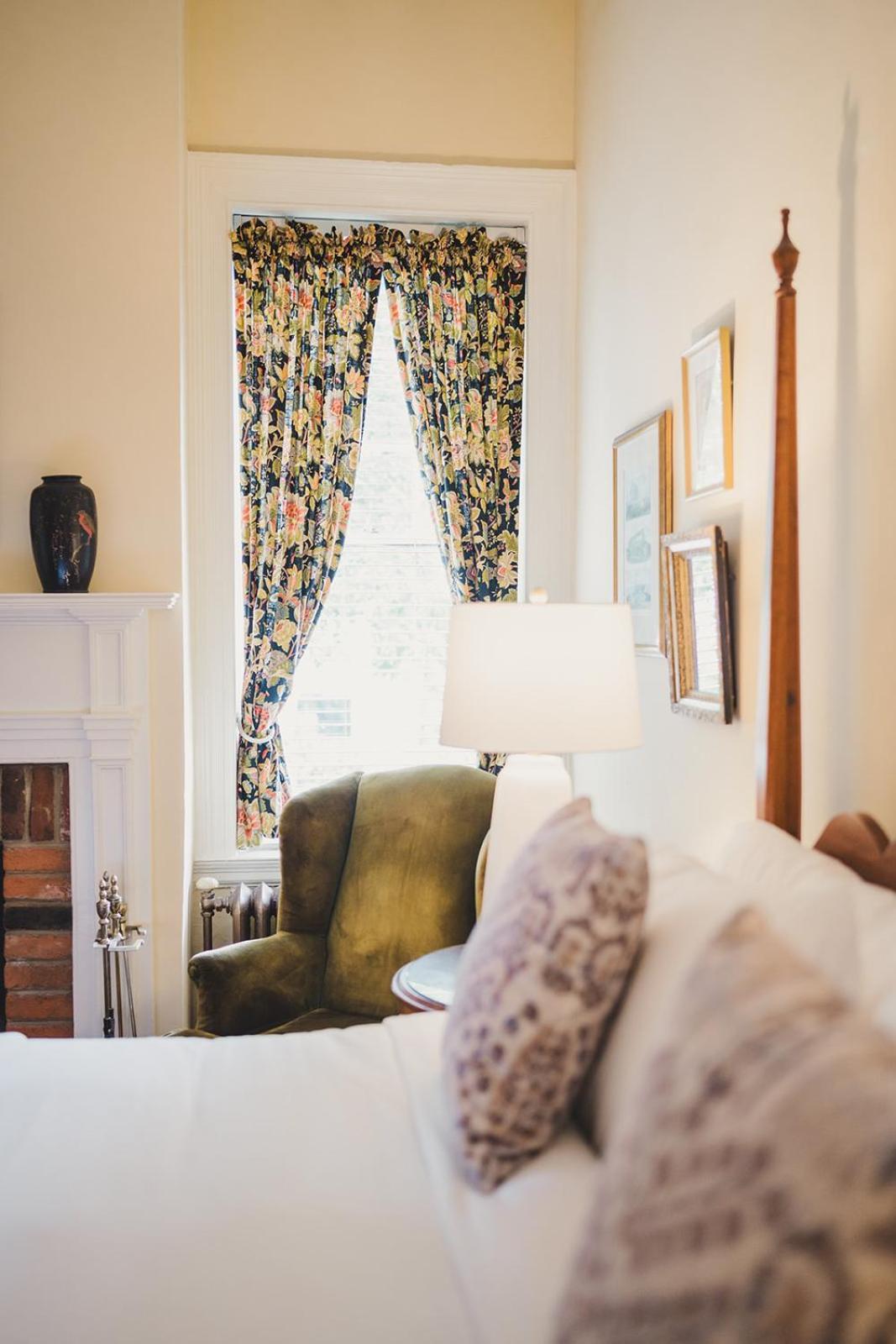 Ironclad Inn And Bourbon Room Fredericksburg Exteriér fotografie