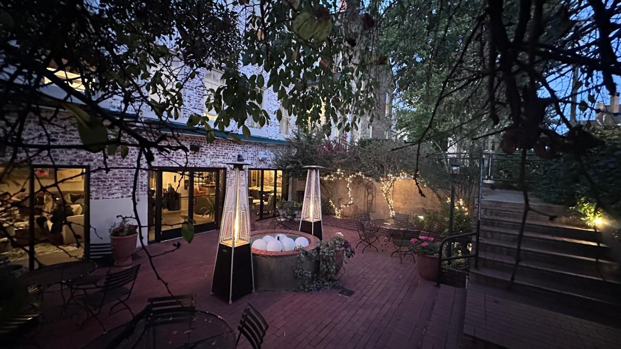 Ironclad Inn And Bourbon Room Fredericksburg Exteriér fotografie
